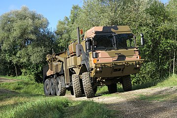 An Australian 45M 10x10 configured as a heavy recovery vehicle