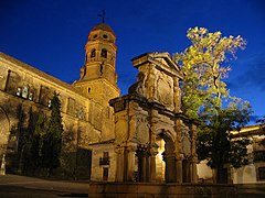 Santa María fountain and cathedral of Baeza