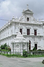 São Paulo in Diu, India, unknown architect, 1601[99]