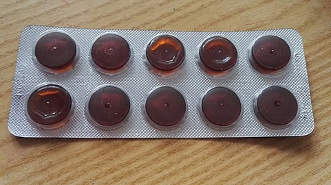 Tablets containing C. islandica used as a dry cough remedy