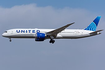 Boeing 787-9 at Beijing Capital International Airport wearing the newest livery (2019–present)