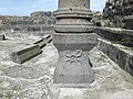 Decorated column capital