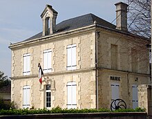 Chuves Mairie.JPG