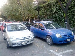Chevy C2 Swing and Sedán next to each other