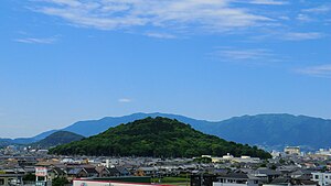 三俣蓮華岳から望む鷲羽岳